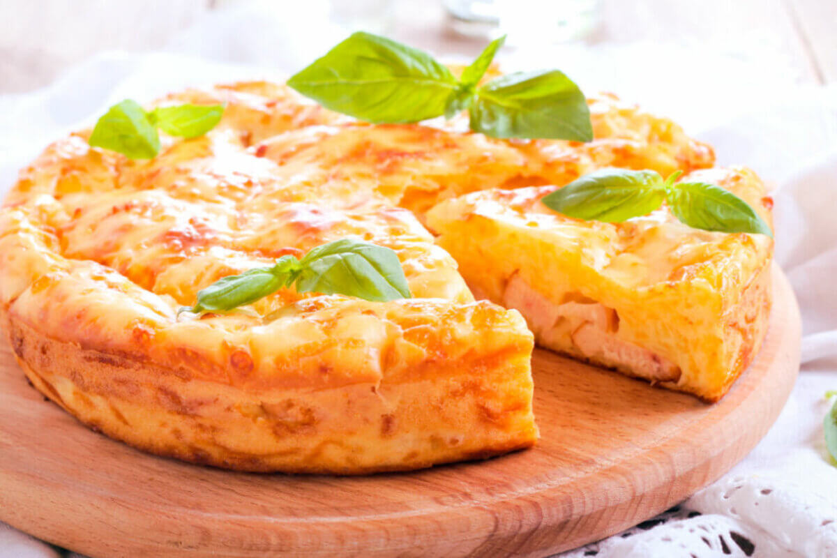 Torta de frios (Imagem: MShev | Shutterstock)