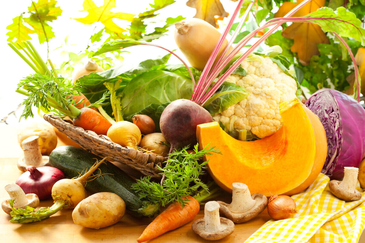 Alimentos ricos em nutrientes que fortalecem a imunidade são facilmente encontrados no outono (Imagem: Kolpakova Svetlana | Shutterstock)