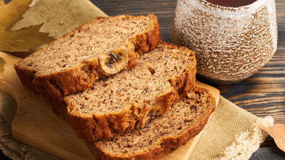 Bolo de banana com linhaça (Imagem: Nata Bene | Shutterstock)