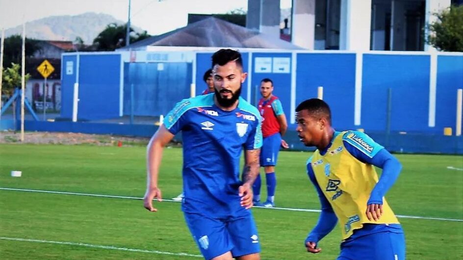 Bruno Sávio treinando pelo Avaí (Foto: André Palma Ribeiro, Avaí)