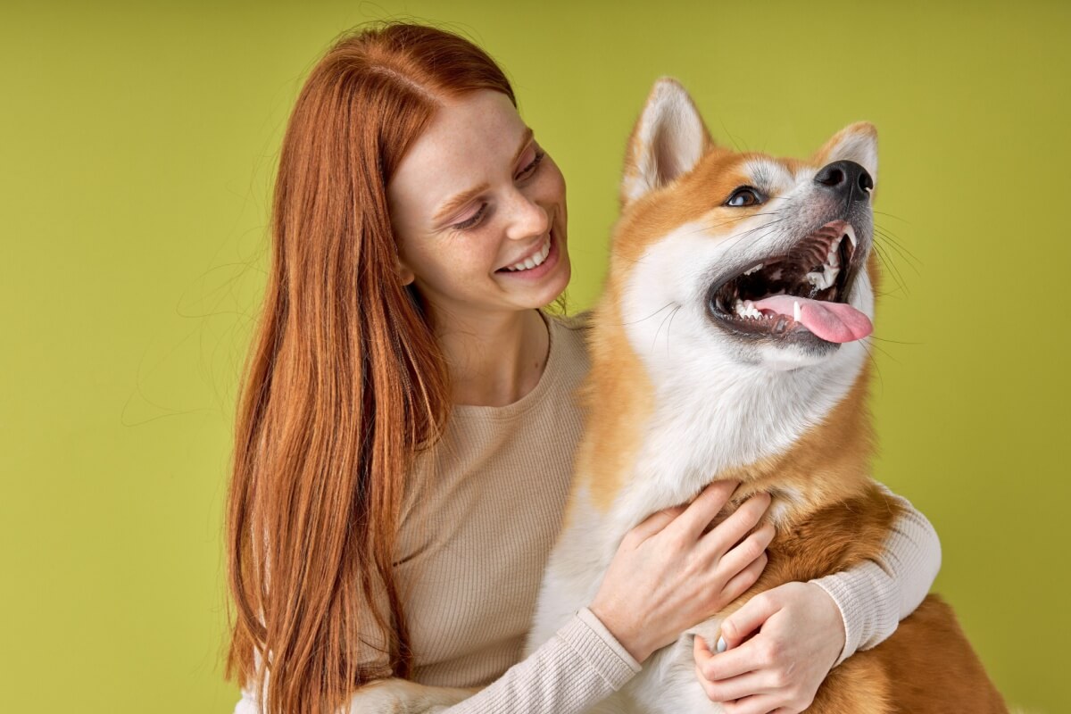 Entendendo as necessidades naturais dos pets, criamos um ambiente seguro e amoroso para eles (Imagem: Roman Chazov | Shutterstock)