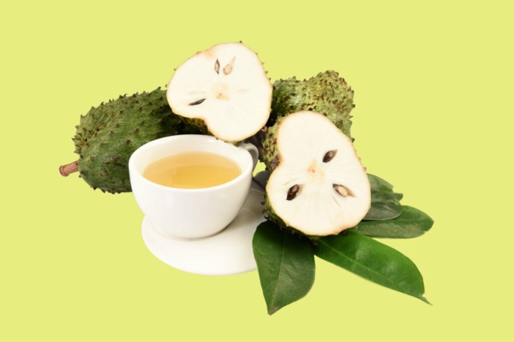 Chá com folhas de graviola ajuda a reduzir inflamações (Imagem: wasanajai | Shutterstock)