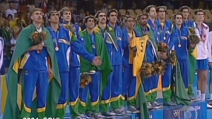Como estão os jogadores de vôlei medalhistas de ouro em Atenas 2004