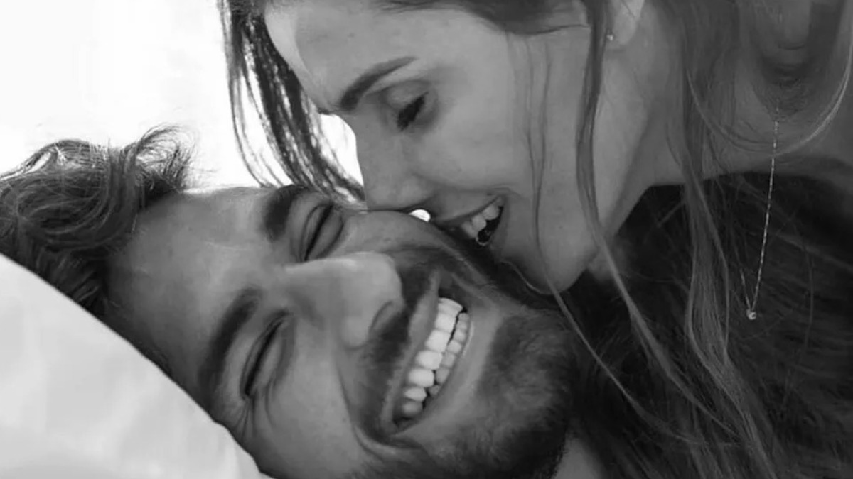 Deborah Secco anuncia fim do casamento com Hugo Moura Seguem amigos