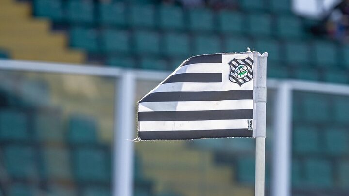 Bandeirinha Figueirense estádio Orlando Scarpelli (Foto: Patrick Floriani, FFC)