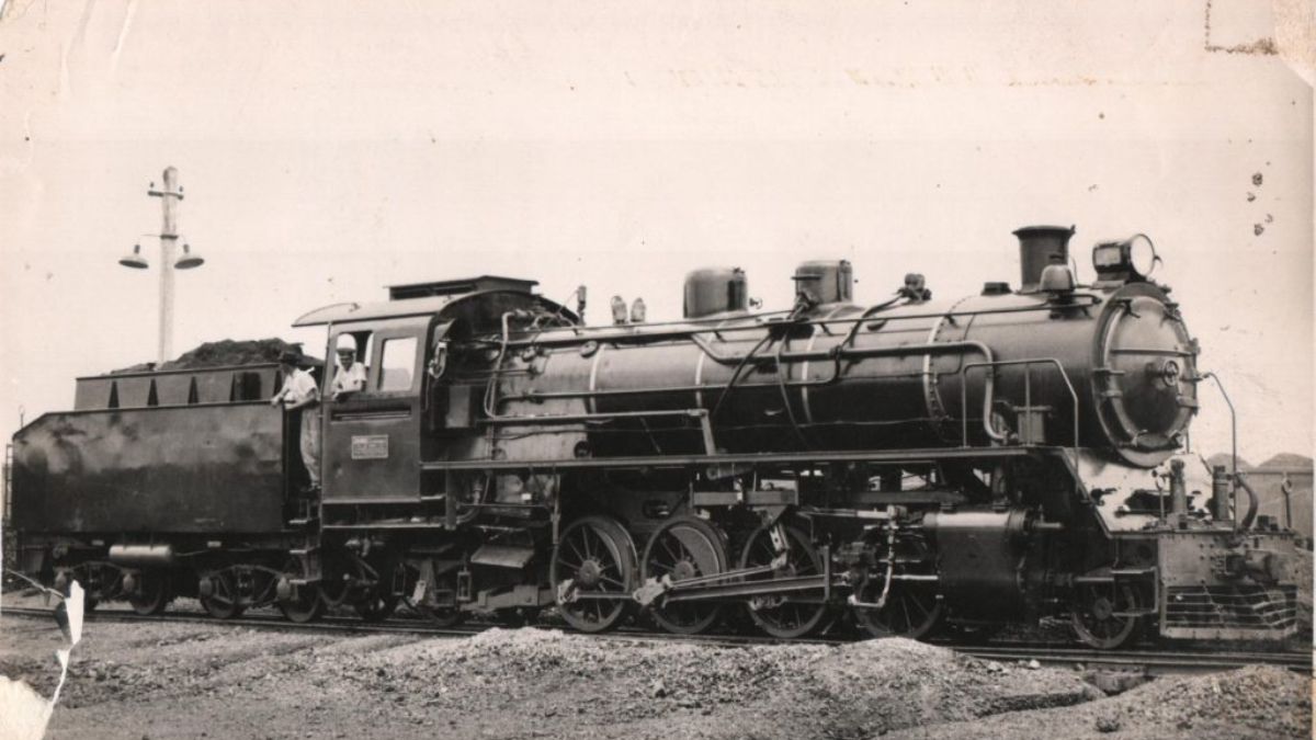 Imagens históricas relembram o cotidiano dos ferroviários em SC.