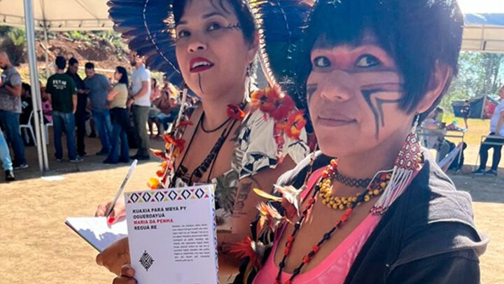 Lei Maria da Penha ganha tradução para língua indígena xokleng