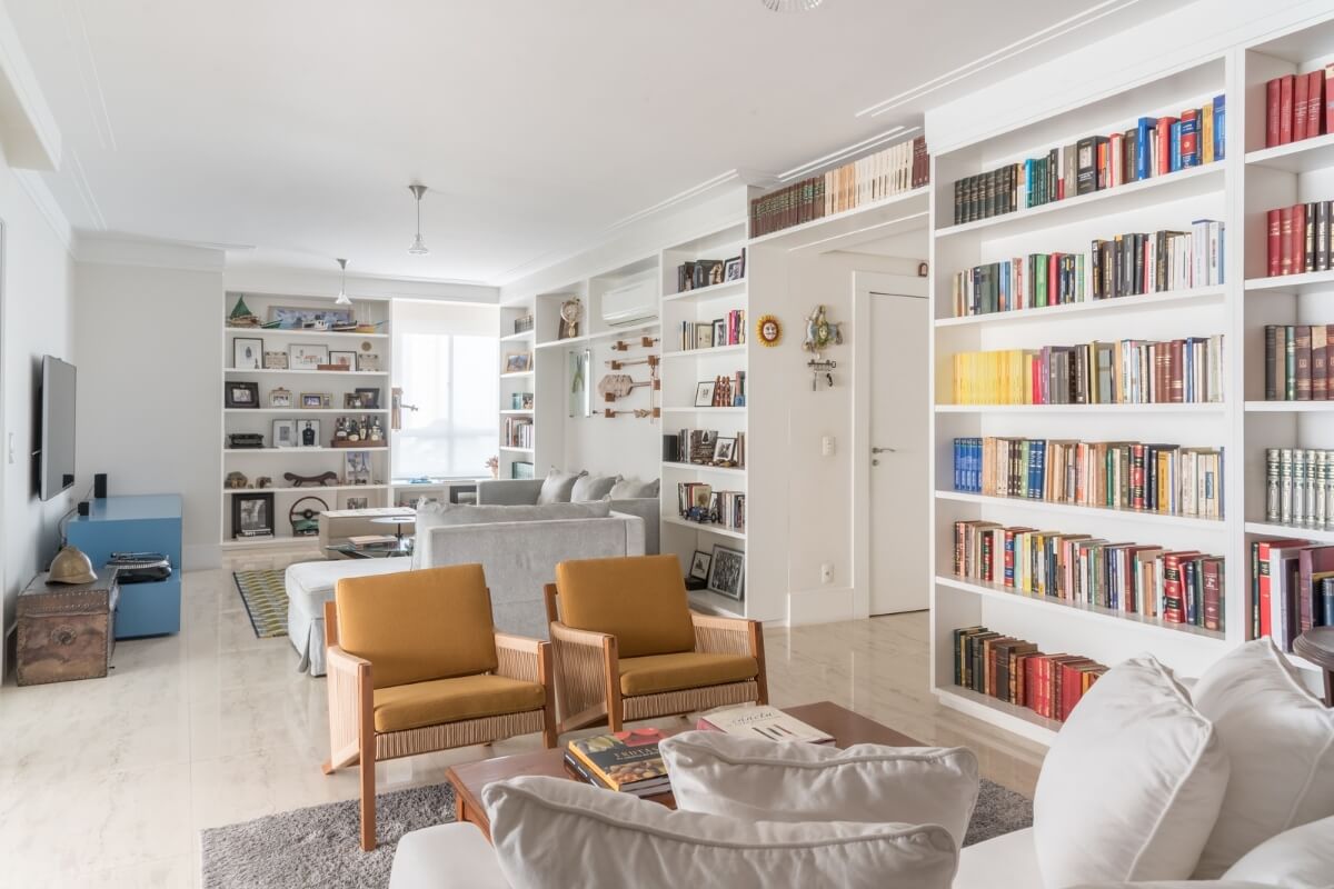 Livros enriquecem a alma e valorizam o décor (Projeto: Escritório Isabella Nalon | Imagem: Julia Herman)
