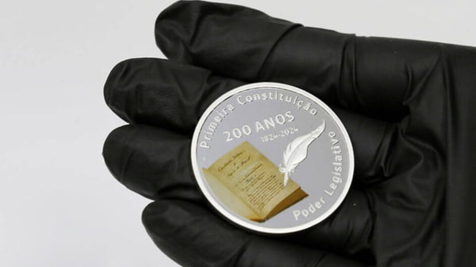 Nova moeda criada pelo Banco Central custa mais de R$ 400 a unidade (2)