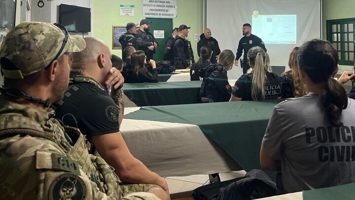 Polícia Civil prende 15 pessoas e desarticula organização criminosa