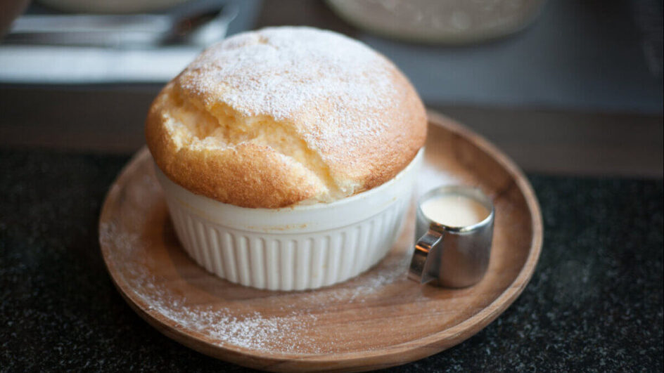 Suflê de banana e baunilha (Imagem: jantenthousand | Shutterstock)