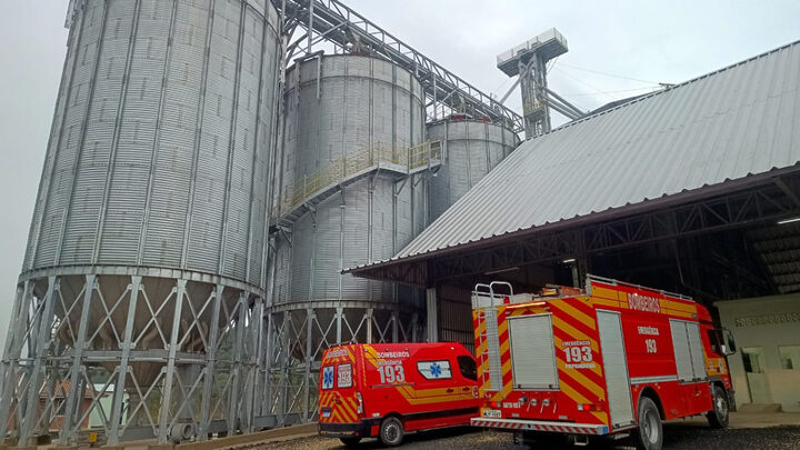 Trabalhadores caem em silo de soja e morrem soterrados no Norte de SC