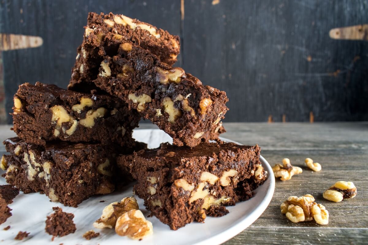 Brownie de cacau e nozes (Imagem: Lynne Ann Mitchell | Shutterstock)