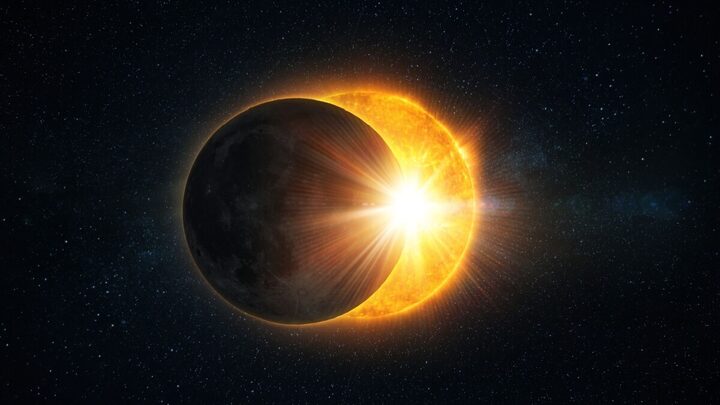 O eclipse solar indica um período de mudanças (Imagem: Alones | Shutterstock)