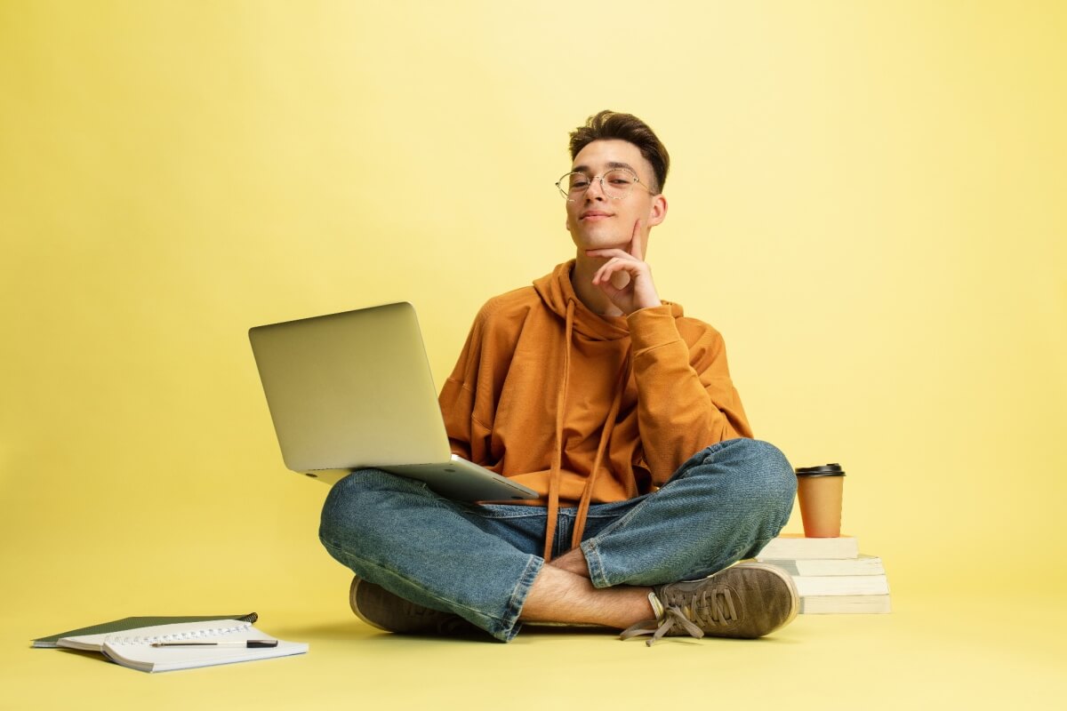 O controle da ansiedade é fundamental para bons resultados em exames (Imagem: Anton Vierietin | Shutterstock)