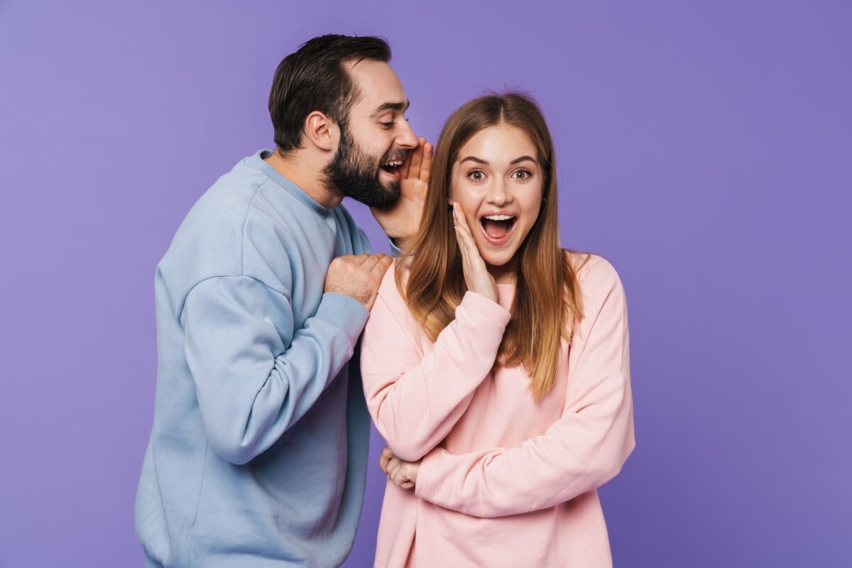 A mentira é algo comum, mas também pode indicar patologia (Imagem: Dean Drobot | Shutterstock)