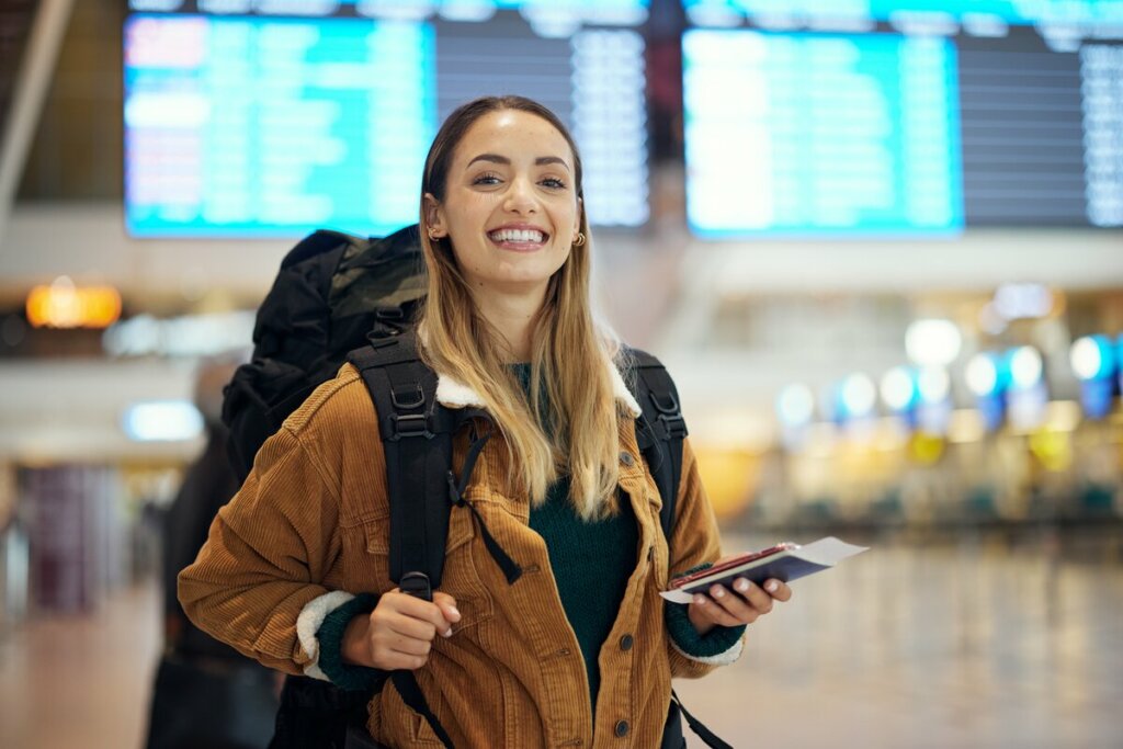 Os desafios do intercâmbio podem tornar essa experiência mais valiosa (Imagem: PeopleImages.com – Yuri A | Shutterstock)