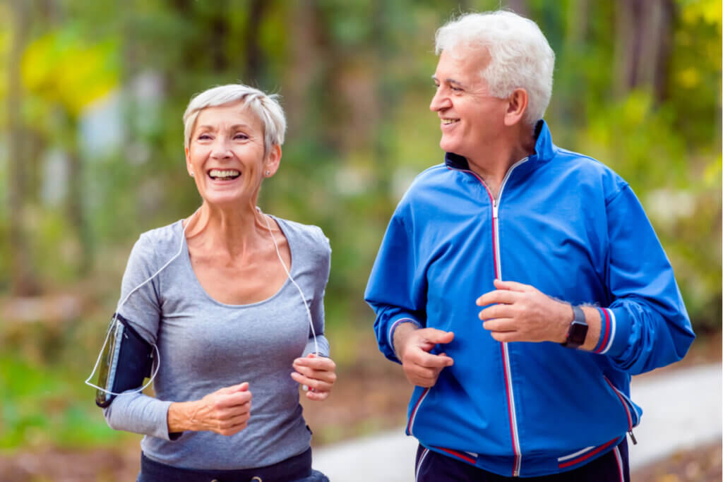 A pr&aacute;tica de atividade f&iacute;sica &eacute; importante para a manuten&ccedil;&atilde;o de uma boa sa&uacute;de f&iacute;sica e emocional (Imagem: Shutterstock)