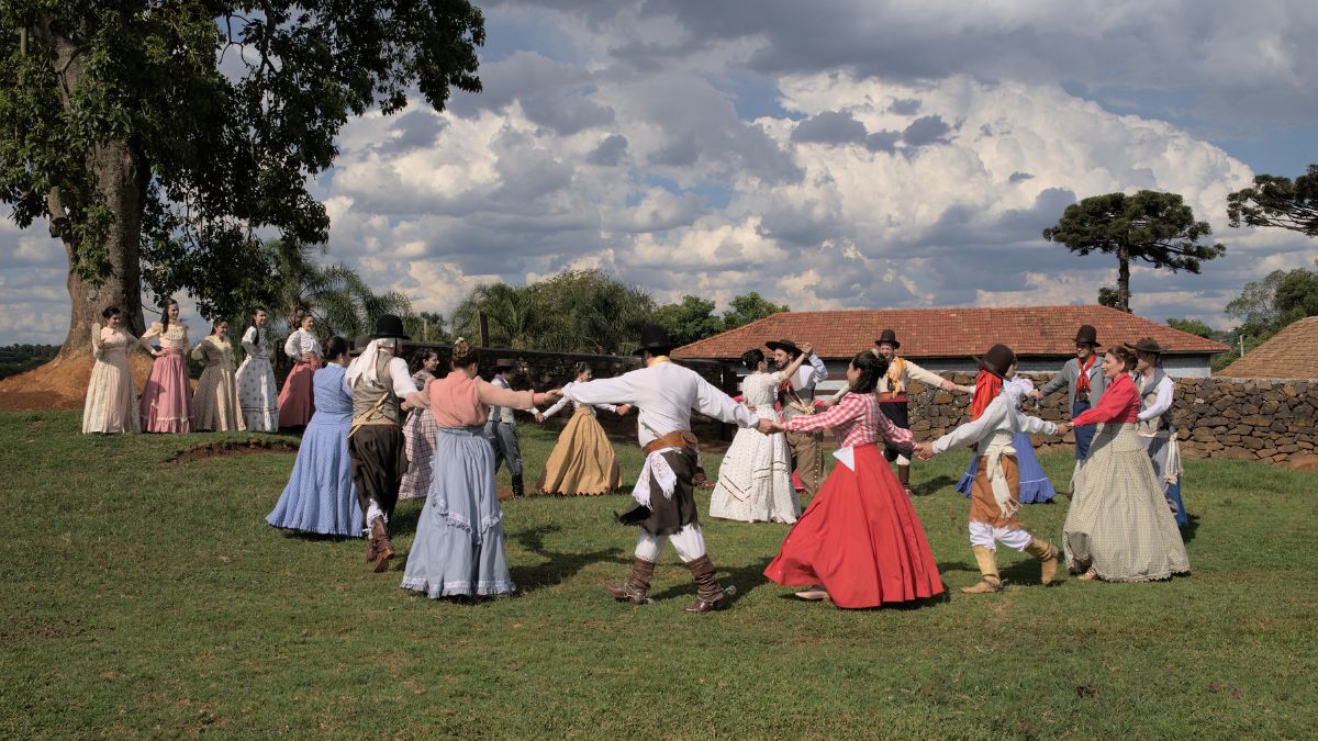 Festa do Pinhão retoma indumentárias tradicionais em Lages