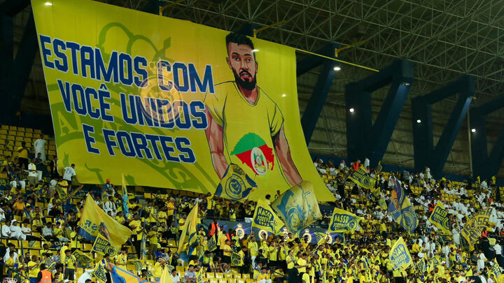 Al-Nassr x Al-Hilal teve erros de Cristiano Ronaldo, gritos por Messi e homenagem ao RS