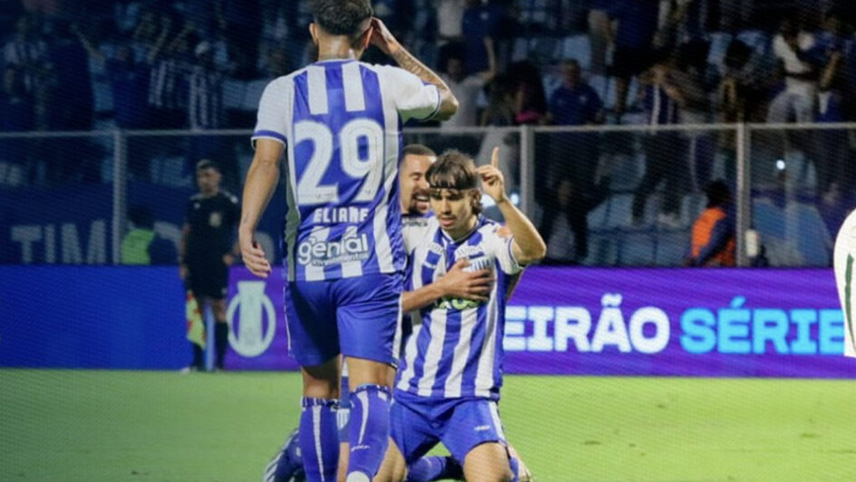 Avaí vence Coritiba com gol do volante Zé Ricardo (Foto: divulgação, X, Avaí FC)