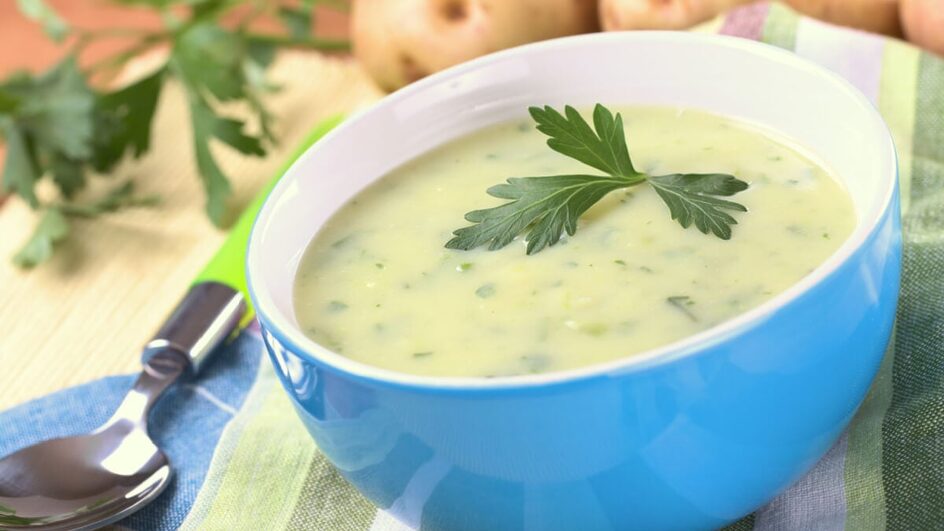 Caldo verde saudável (Imagem: Ildi Papp | Shutterstock)