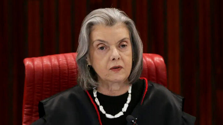 Cármen Lúcia