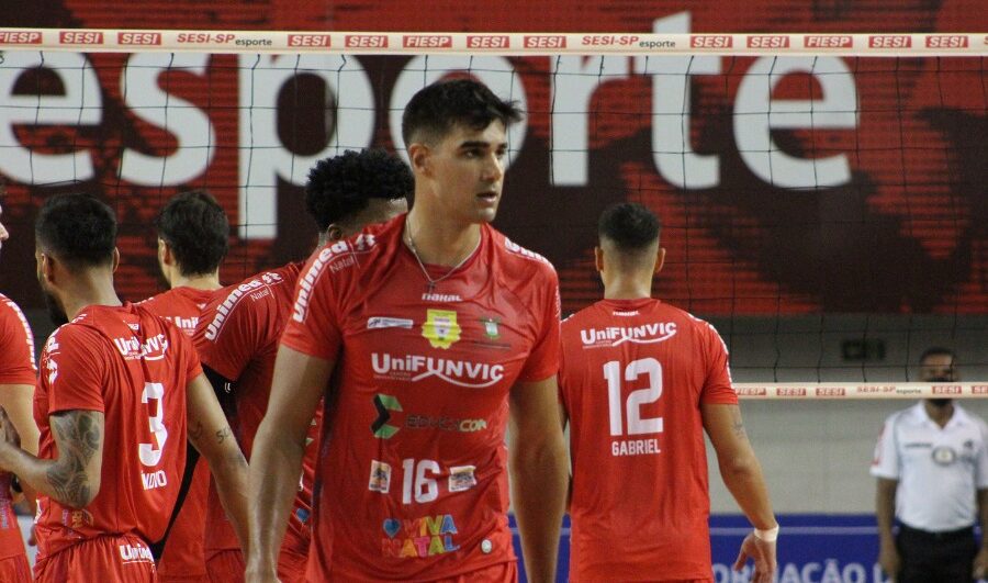 Central Felipe Brito reforça a equipe joinvilense na próxima temporada (Foto: Divulgação)