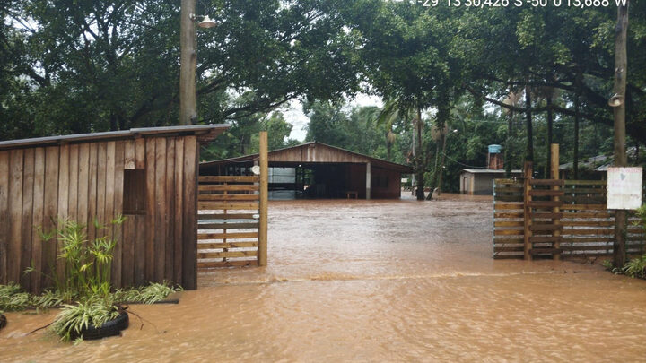 Chuva deixa desalojados e municípios cancelam aulas no Sul do estado (1)