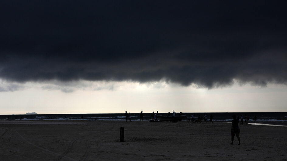 Ciclone extratropical pode trazer chuva de 100 mm a SC nesta segunda, alerta Defesa Civil (2)