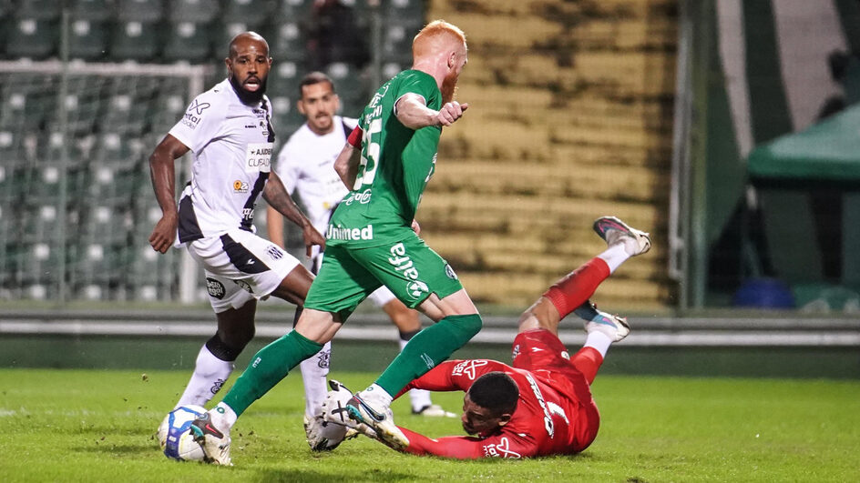 Com gol anulado, Chapecoense e Ponte Preta termina em empate e não saem do zero (1)