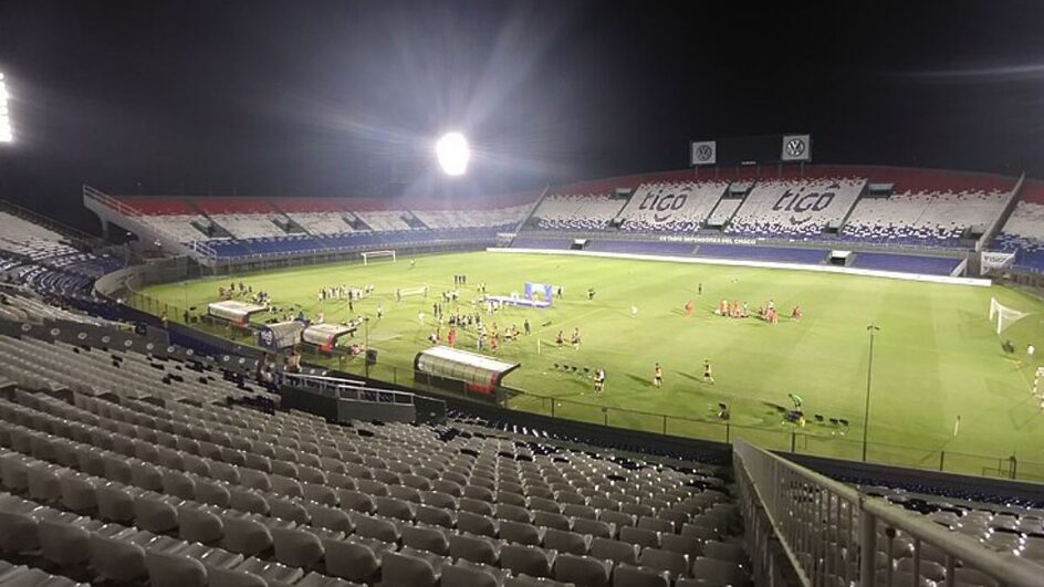 Estádio Defensores Del Chaco (Foto: Gabrielbernalv, Wikimedia Commons, Reprodução)