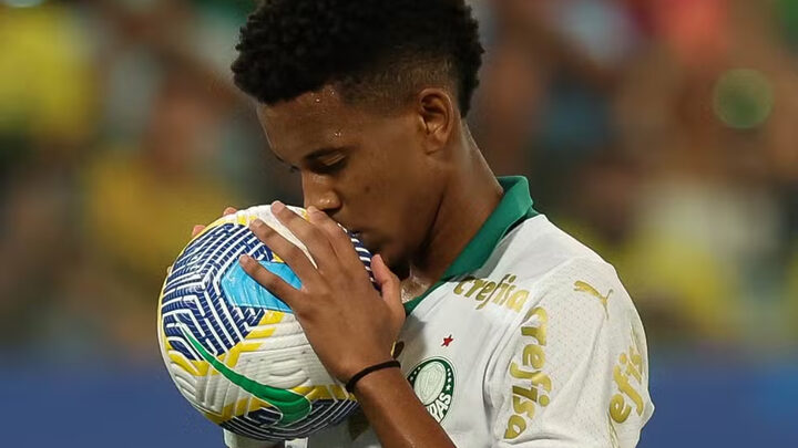 Estêvão deve se juntar a Endrick como a maior venda da história do Palmeiras.png (Foto: Divulgação, SEP, Cesar Greco)