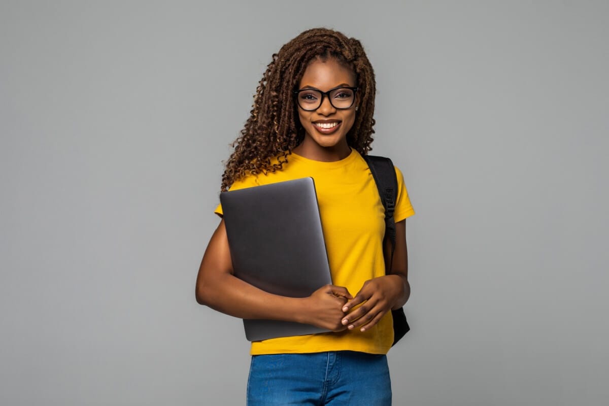 É importante ficar atento às datas do Enem 2024 (Imagem: F8 studio | Shutterstock)