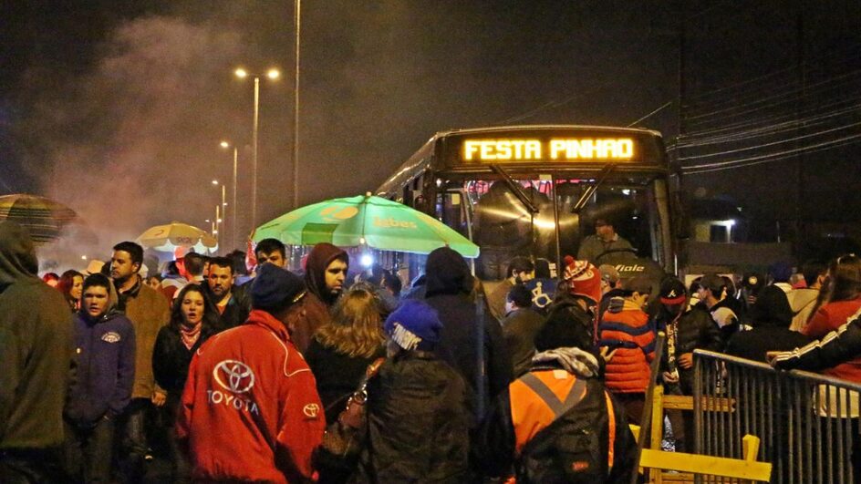 Festa do Pinhão terá transporte coletivo durante a madrugada.