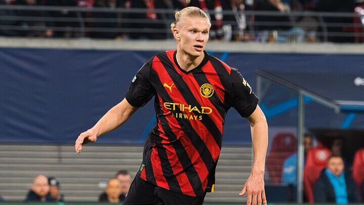Haaland em ação pelo Manchester City (Wikimedia Commons, Reprodução)