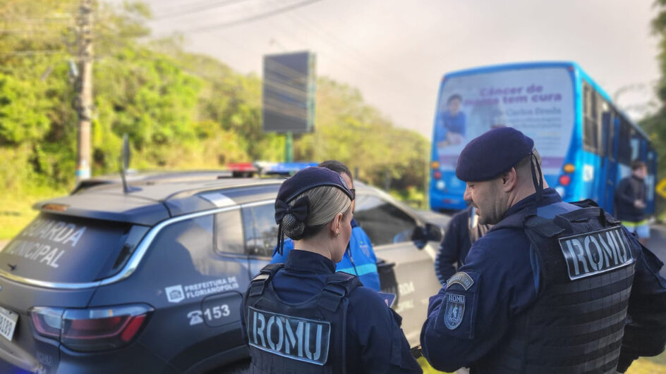 Homem é preso após mostrar partes íntimas em ônibus coletivo de Florianópolis