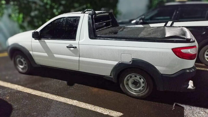 Homem furta carro de amante após flagra de namorada e é preso em bar de SC