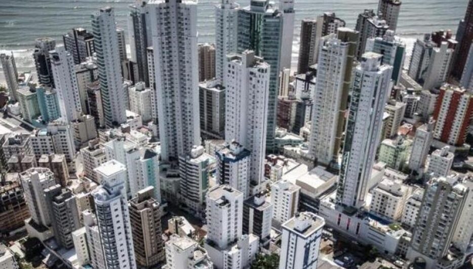 MERCADO IMOBILIÁRIO SC