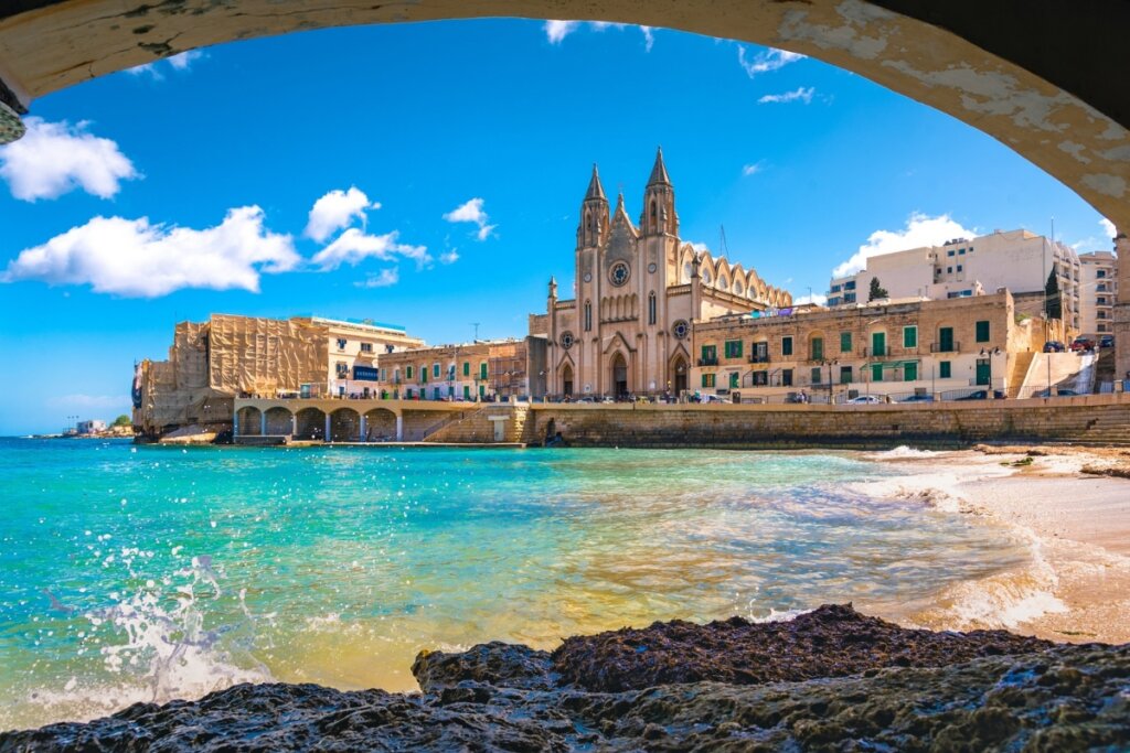 Malta atrai os adeptos do nomadismo digital com sua combinação encantadora de clima ameno, rica história e vida insular (Imagem: Georgios Tsichlis | Shutterstock)