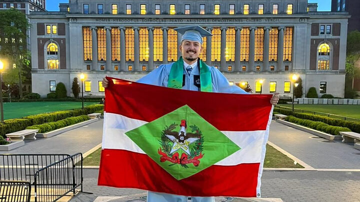 Manézinho premiado na Columbia University por projeto sobre mudanças climáticas