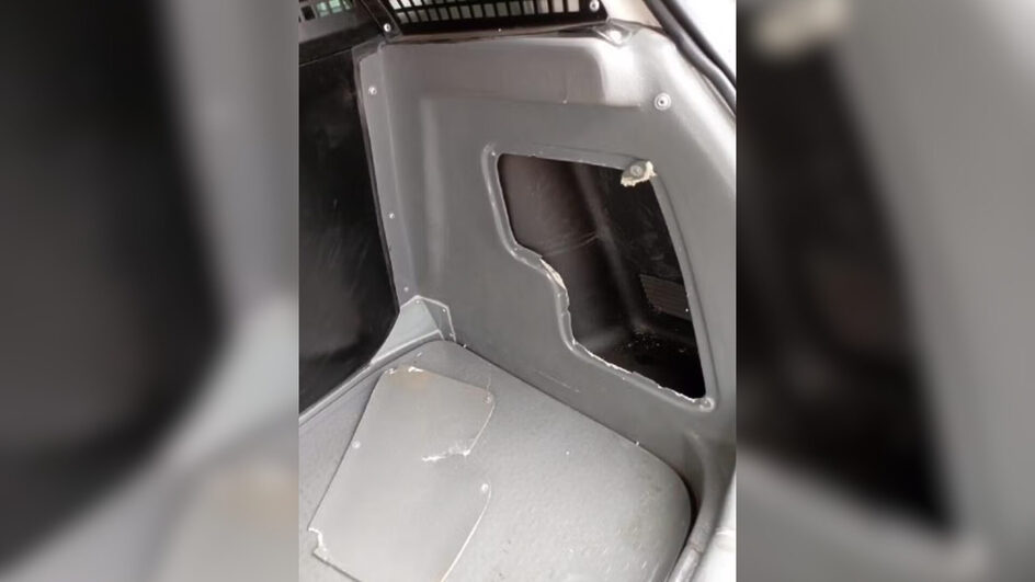 Mulher é presa após invadir velório, ameaçar jogar pedra nas pessoas e danificar carro da PM em SC