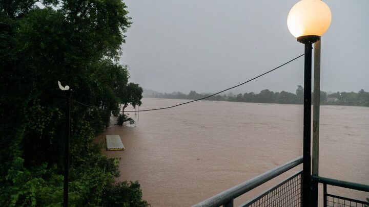 Rio Taquari ultrapassa 6 metros.