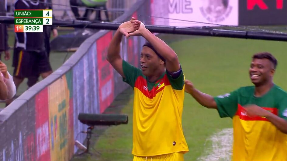 Ronaldinho marca o 4º para o União (Foto: TV Globo, reprodução)