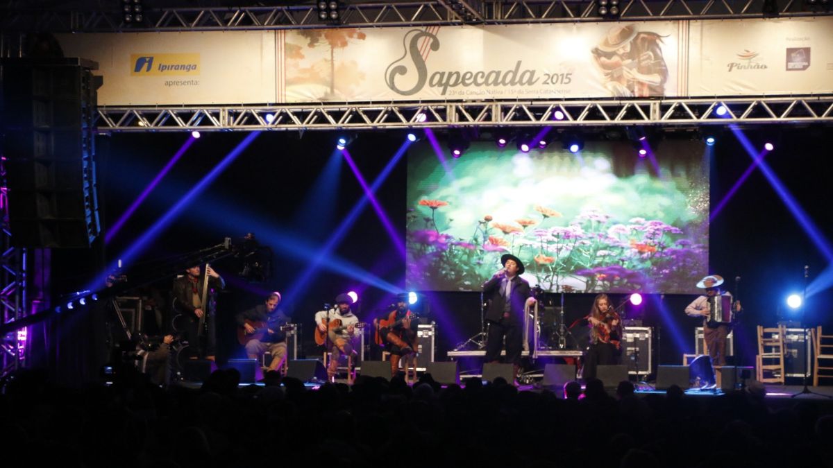 Evento musical acontece dentro do Festival Nacional do Pinhão.