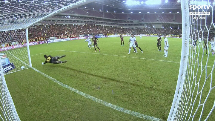 Avaí virou sobre o Sport na Arena Pernambuco (Foto: reprodução, SPORTV)