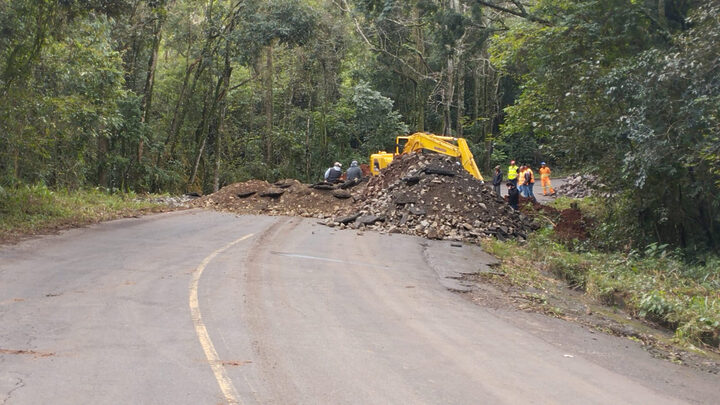 Trecho da SC-283 está bloqueado até esta sexta, em Seara