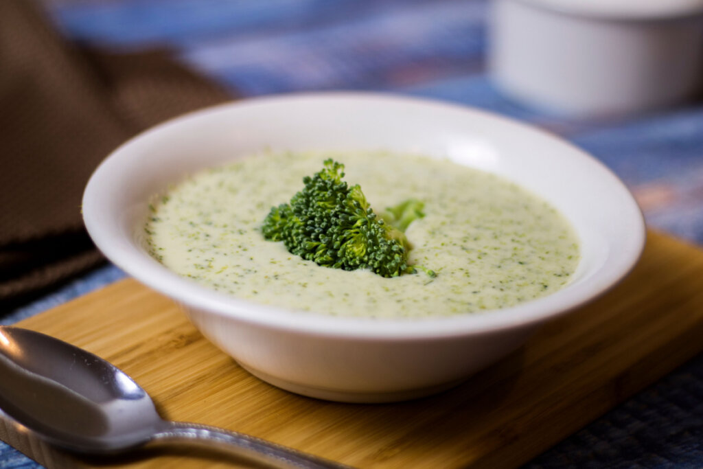 Sopa de brócolis com couve-flor (Imagem: Saintsev | Shutterstock)