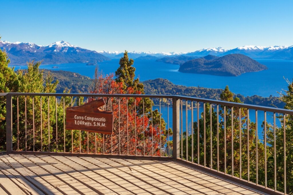 O Cerro Campanário oferece uma das vistas mais bonitas de Bariloche (Imagem: saiko3p | Shutterstock)