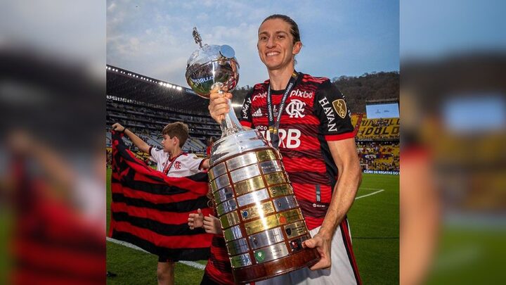 Filipe Luís será homenageado na Alesc (Foto: Redes sociais, Reprodução)